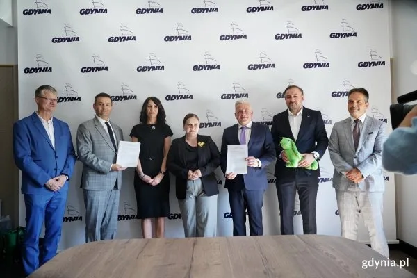 Gdynia kupuje 18 nowych autobusów Solaris. Trafią między innymi na linie R, 140, 147 i 152