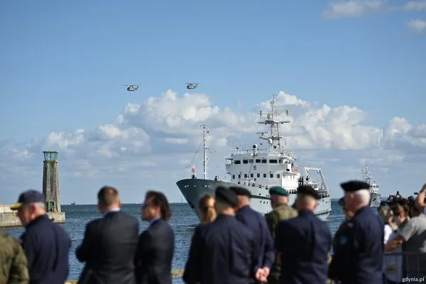 Parada Morska w Gdyni 15 sierpnia. Okręty przy Molo Południowym i zwiedzanie jednostek