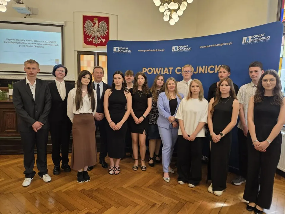 Powiat Chojnicki nagrodził najlepszych absolwentów. Każdy otrzymał 2300 zł