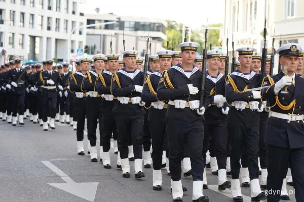 Święto Morza w Gdyni. Msza, przemarsz i uroczystości pod Pomnikiem Polski Morskiej